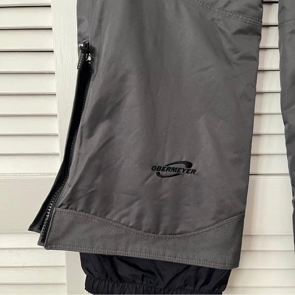 Obermeyer Ridgeline gray and black ski pants size 4 ladies, zipper at ankles. - Picture 6 of 9